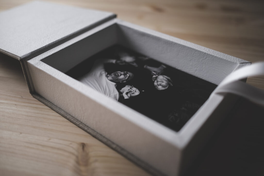 Cofanetto servizio fotografico di famiglia in pelle e lino